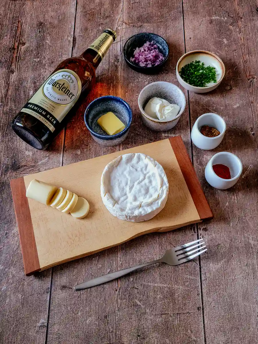 Everything you need to make Obatzda Everything you need to make Obatzda